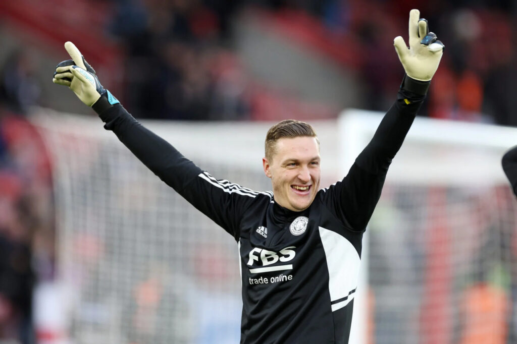 Press Conference Panas Paul Heckingbottom Ini Kata Soal Cedera Iversen dan Derby Night