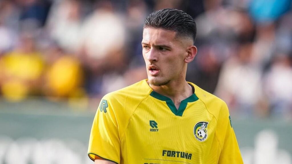 Ganas di Lapangan! Justin Hubner Masuk Daftar Bek Muda Raja Tekel Eropa, Bikin Dunia Melirik