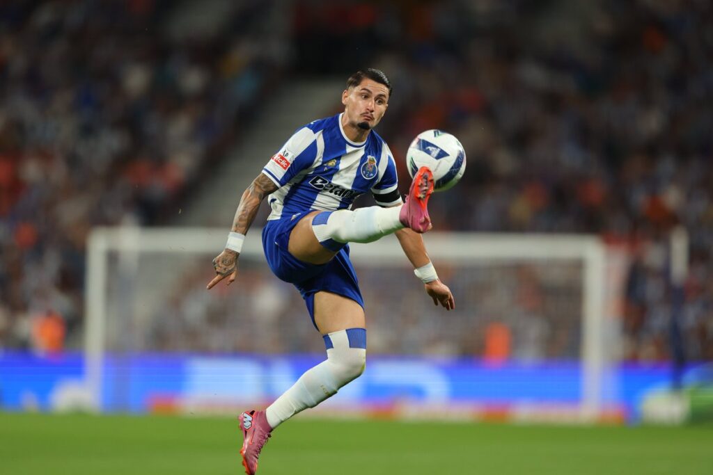 Akhirnya Pecah Telur! Borja Sainz Berkontribusi pada Gol FC Porto Setelah 10 Laga Tanpa Peran