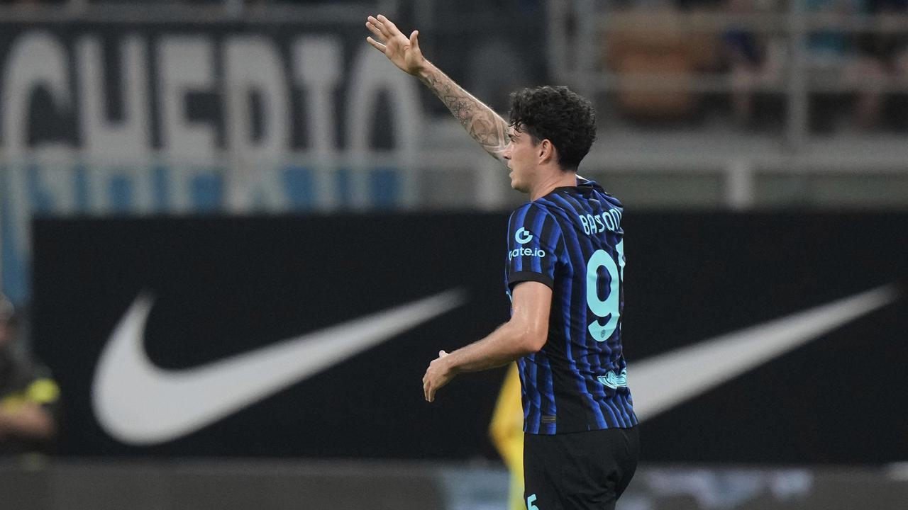 Barcelona Terdesak! 5 Pengganti Alessandro Bastoni yang Bisa Selamatkan Lini Belakang