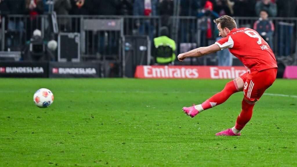 Bikin Lawan Frustrasi! Harry Kane Tak Terhentikan dari Titik Penalti